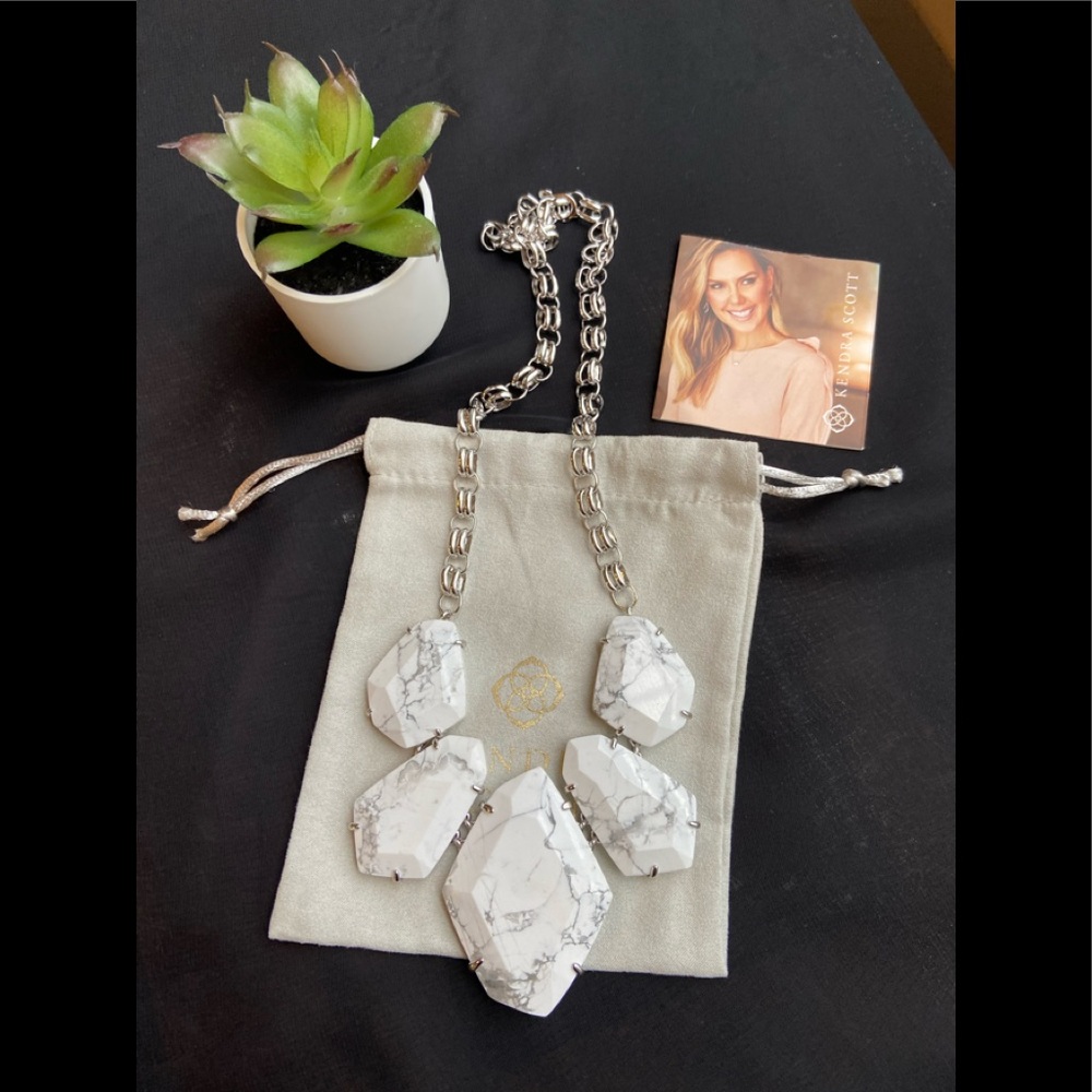 Kendra Scott Silver Macie Howlite Necklace NWOT